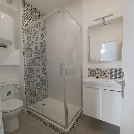 Apartment T1 Centre-ville Refait A Neuf